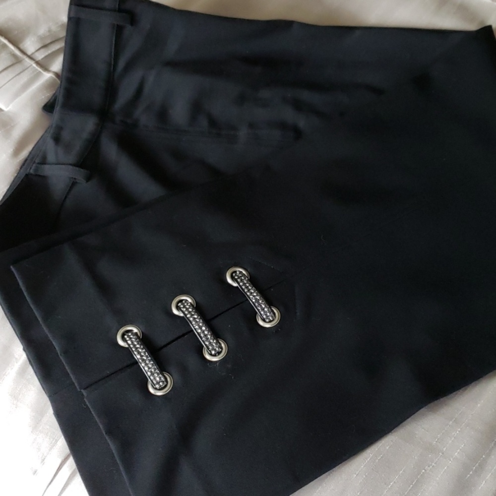 Pierre Black Capri